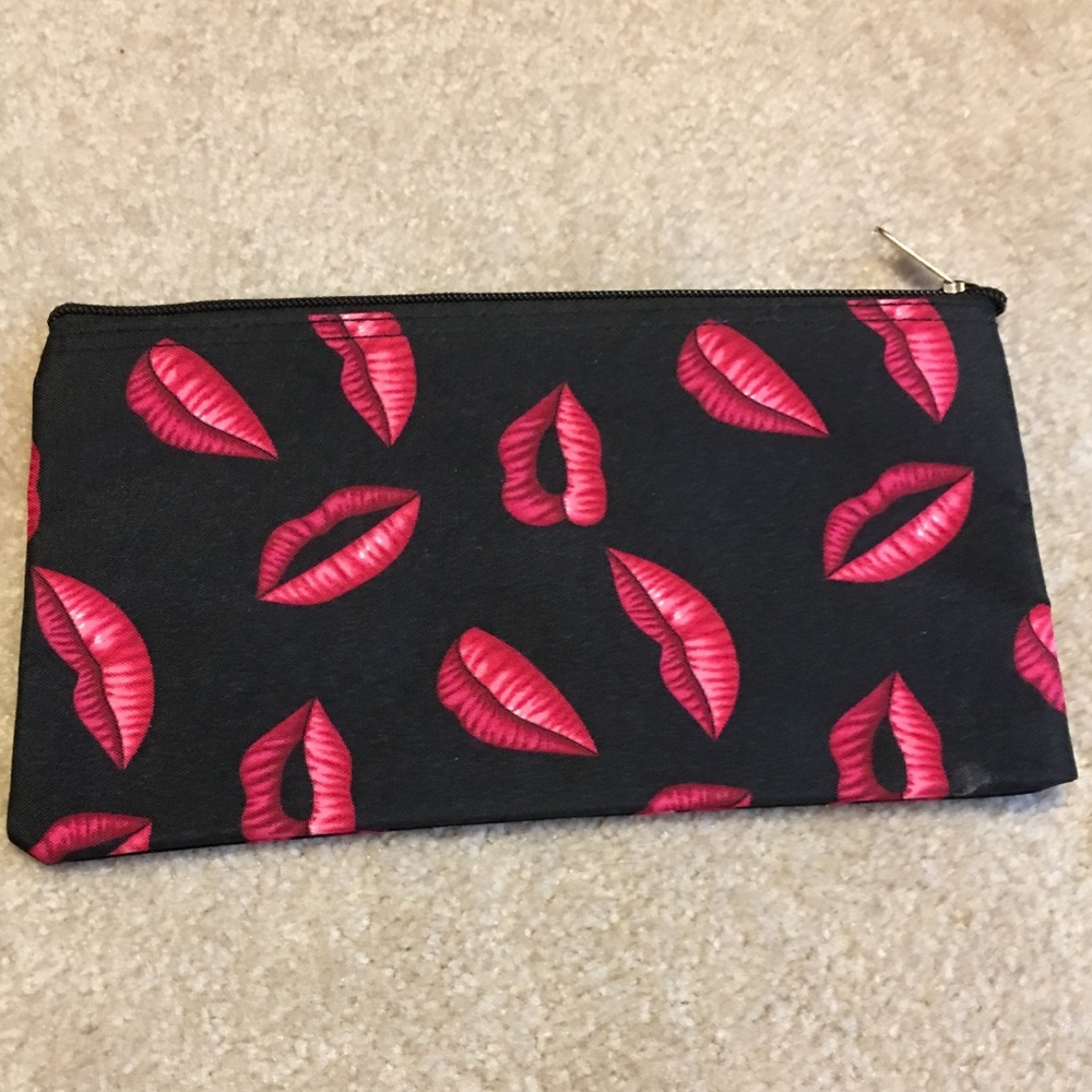 Zipper pouch Lipstick prints